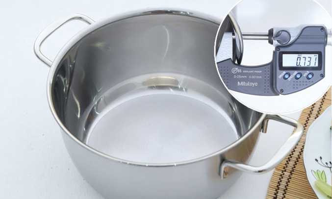 Bộ 5 nồi Fivestar 3 đáy FS08C3 màu trắng có 3 lớp đáy bền