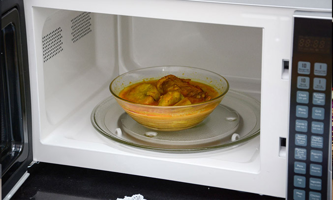 Lò vi sóng Sanyo EM-G3597VS khử mùi