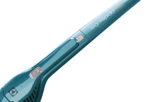 Máy hút bụi Electrolux ZB3103 sở hữu đèn LED chỉ dẫn