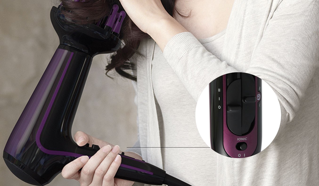 Máy sấy tóc Philips HP8233/00 có 6 mức chỉnh tốc độ