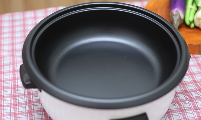 Lẩu điện Sunhouse SHD4521 lòng nồi chống dính