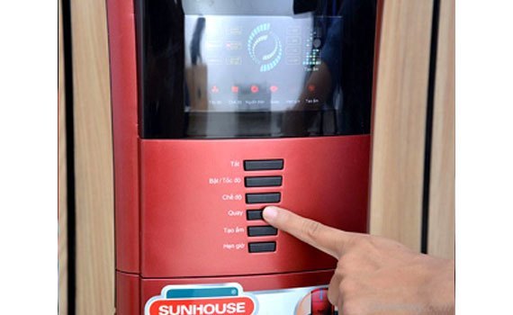 Quạt phun sương Sunhouse SHD 7817 làm mát hiệu quả