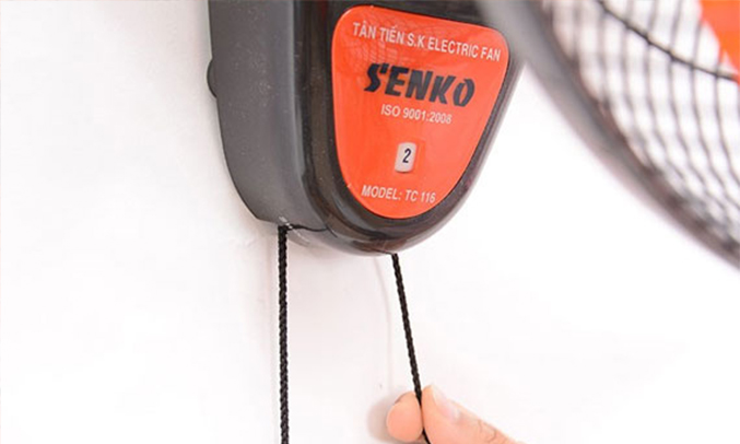 Quạt treo Senko TC116 3 tốc độ gió