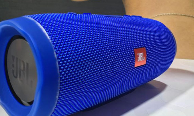 Loa JBL Charge 3 pin khủng