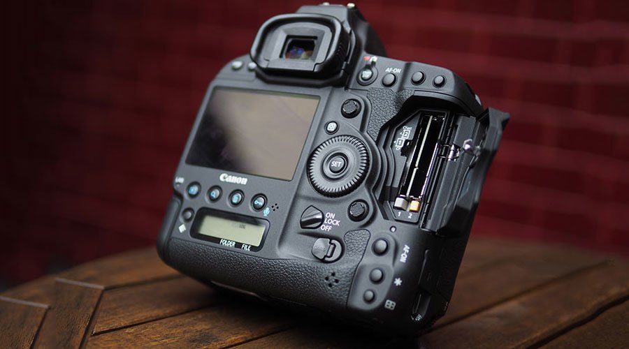 Canon EOS 1DX Mark II sở hữu tốc độ chụp nhanh