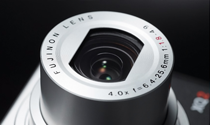 Máy ảnh Fujifilm XQ2 ống kính F1.8