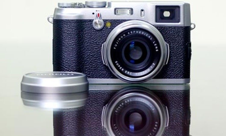 Máy ảnh Fujifilm FX-X100F lấy nét tự động