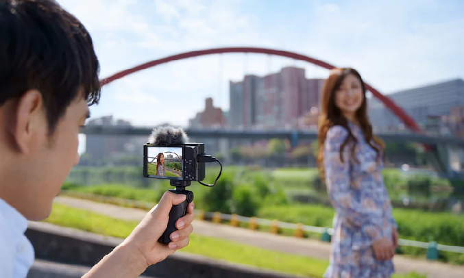 Máy ảnh Sony ZV-1/BC E32 - Đa kết nối 