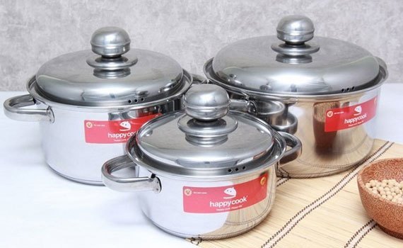 Bộ nồi inox 3 đáy Happy Cook HL06IC gồm 3 nồi có kích thước khác nhau