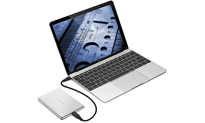 Ổ cứng Lacie Porsche P`9227 2TB màu bạc kết nối tiện dụng