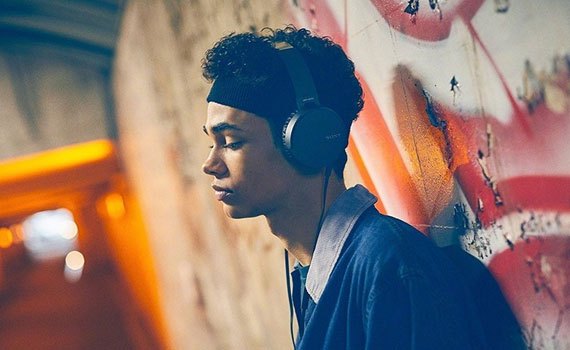 Tai nghe Sony - MDRXB550APBCE màu đen âm thanh sống động