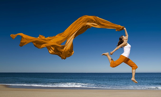 Máy đo huyết áp bắp tay Omron HEM-7320 lưu giữ nhiều kết quả