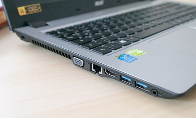 Máy tính xách tay Acer Aspire V3 574 trang bị đầy đủ kết nối
