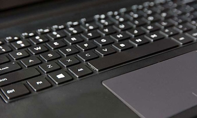 Laptop Dell Inspiron 14 3476 70181694 bàn phím êm ái