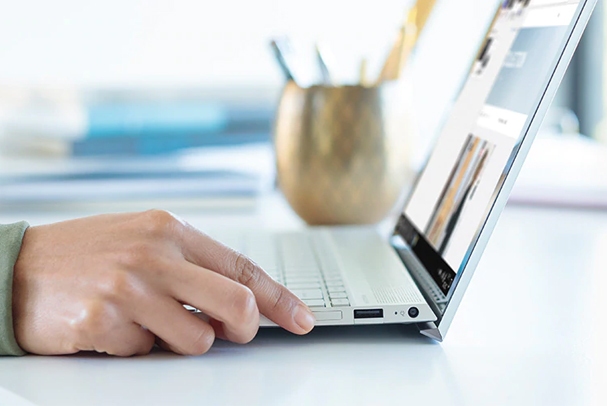 Laptop HP Envy 13-AQ0032TX (6ZF26PA) bảo mật tăng cường