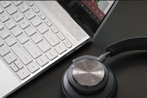 Laptop HP Envy 13-AQ0032TX (6ZF26PA) âm thanh vượt trội