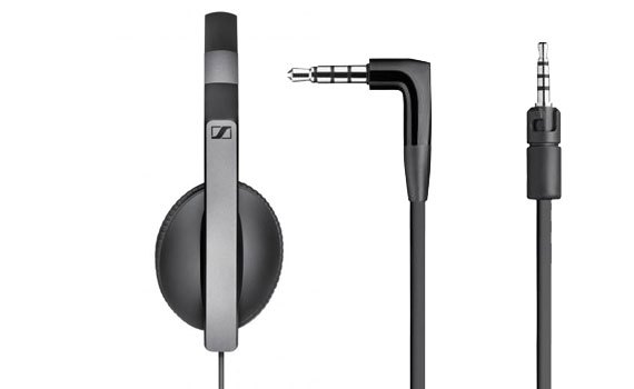 Tai nghe Sennheiser HD2.30G màu đen kết nối với máy nghe nhạc, máy tính bảng, máy tính