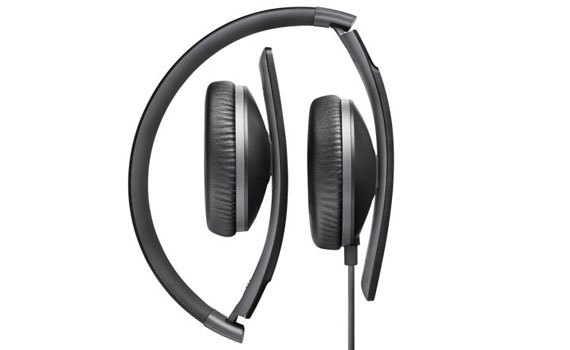Tai nghe Sennheiser HD2.30G màu đen cách âm tuyệt vời