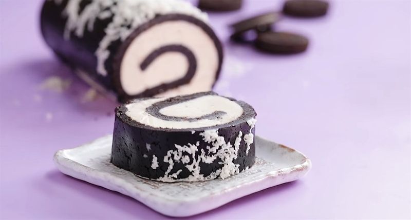 Bánh oreo cuộn là một trong những món ăn vặt dễ làm tại nhà