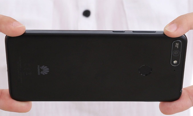 Laptop Dell Inspiron 13 7370 (7D61Y2) 