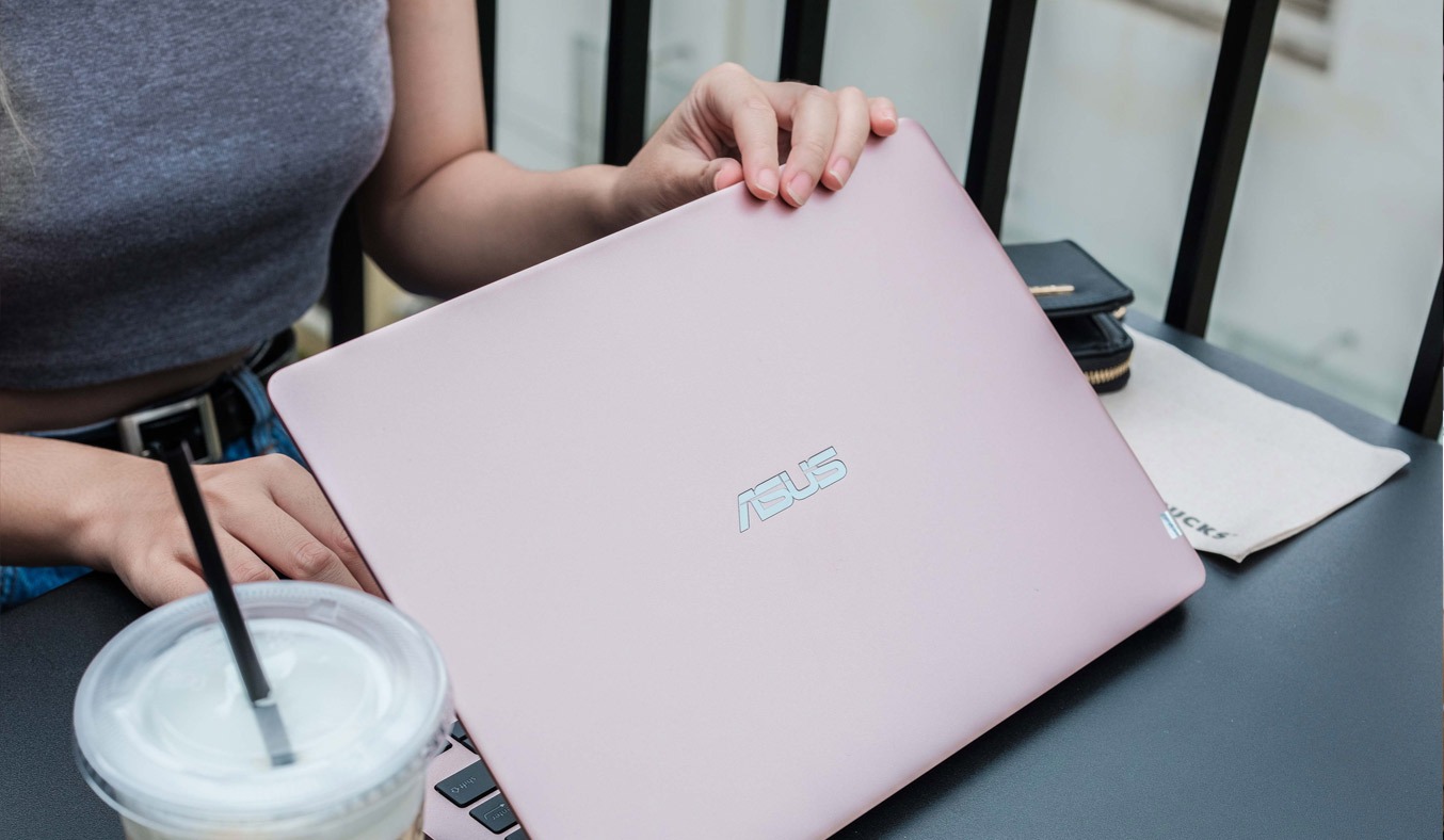 Laptop Dell Inspiron 13 7370 (7D61Y2) 