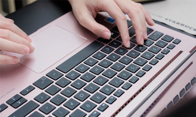 Laptop Dell Inspiron 13 7370 (7D61Y2) 