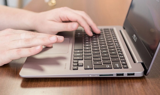 Laptop Dell Inspiron 13 7370 (7D61Y2) 