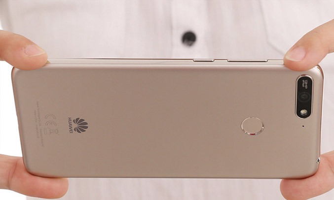 Laptop Dell Inspiron 13 7370 (7D61Y2) 