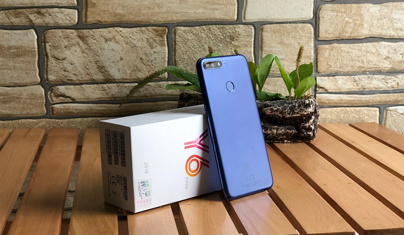 Laptop Dell Inspiron 13 7370 (7D61Y2) 