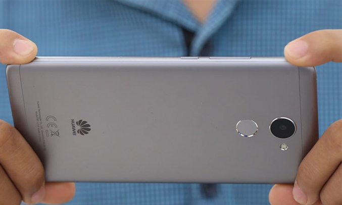 Điện thoại Huawei Y7 Prime lưu trữ thoải mái
