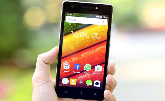 Điện thoại Itel 1516 Plus màu vàng có dung lượng pin khủng