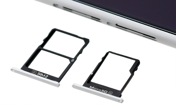 Điện thoại Nokia 5 màu bạc có bộ nhớ trong 16GB