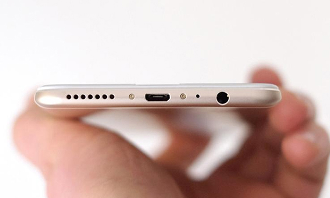 Oppo F1 Plus sạc nhanh