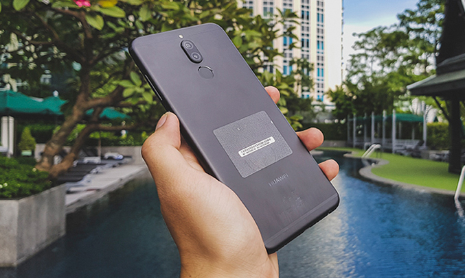 Huawei Nova 2l đen vỏ kim loại sang trọng