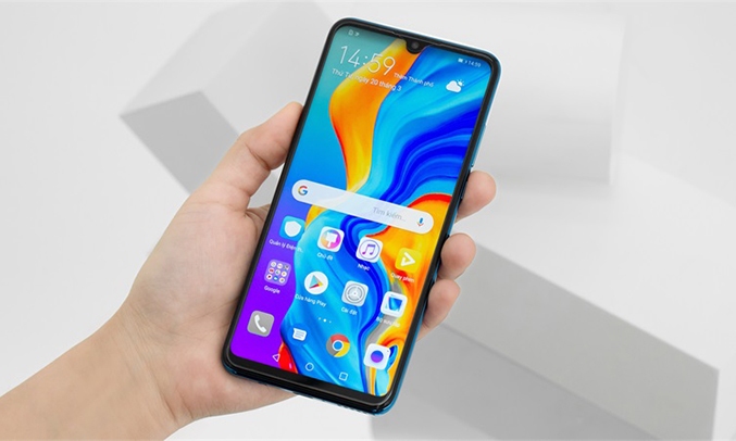 Điện thoại Huawei P30 Lite xanh được thiết kế màn hình giọt nước
