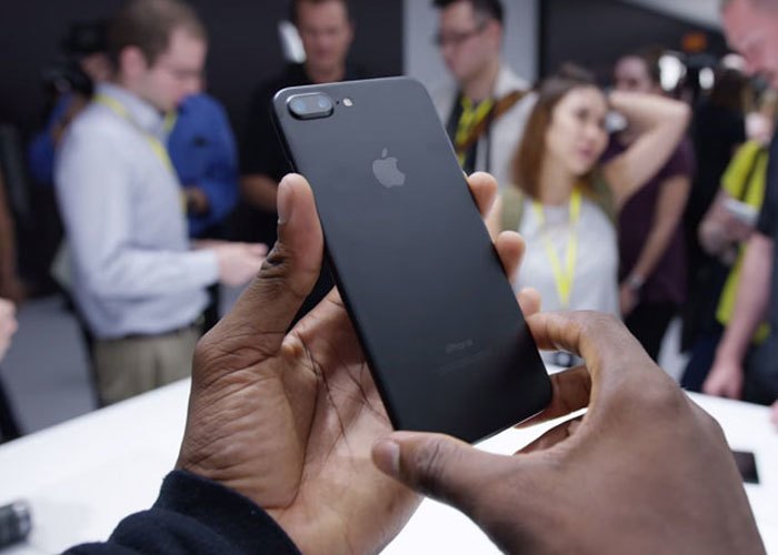 Điện thoại iPhone 7 plus có dung lượng pin được cải thiện hiệu quả