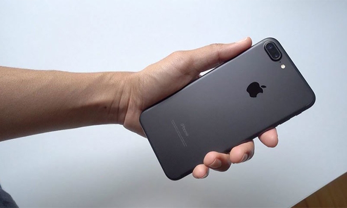 iPhone 7 Plus 32GB Black thiết kế kim loại nguyên khối