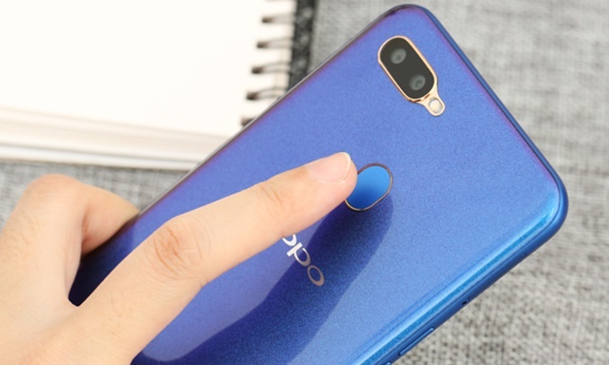 Oppo A5S Xanh hiệu năng ổn định