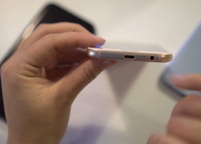 Điện thoại Samsung Galaxy A5 2017 màu vàng có thời lượng pin lớn