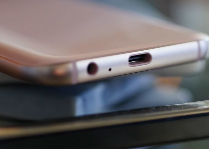 Điện thoại Samsung Galaxy A7 2017 màu hồng có thời lượng pin lớn