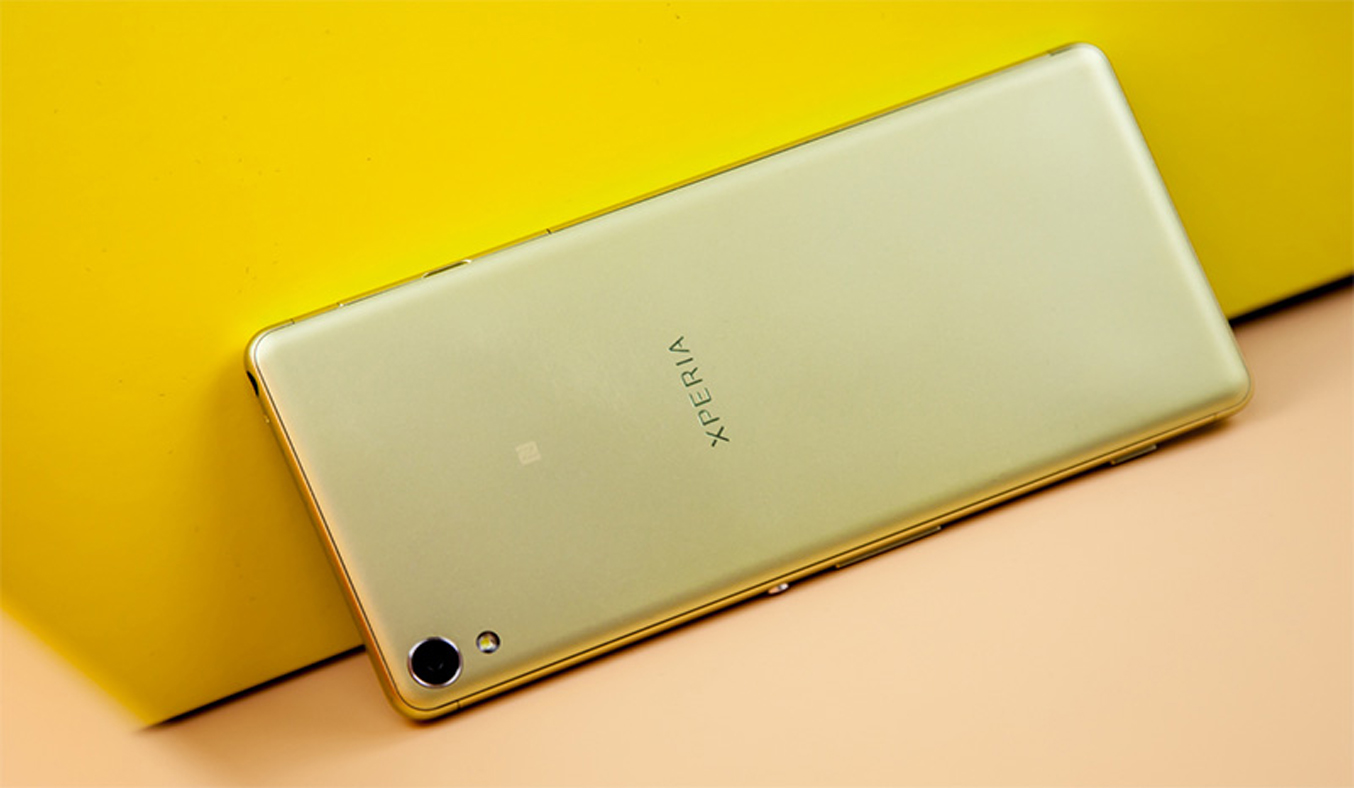Xperia XA vàng thiết kế đẹp mắt