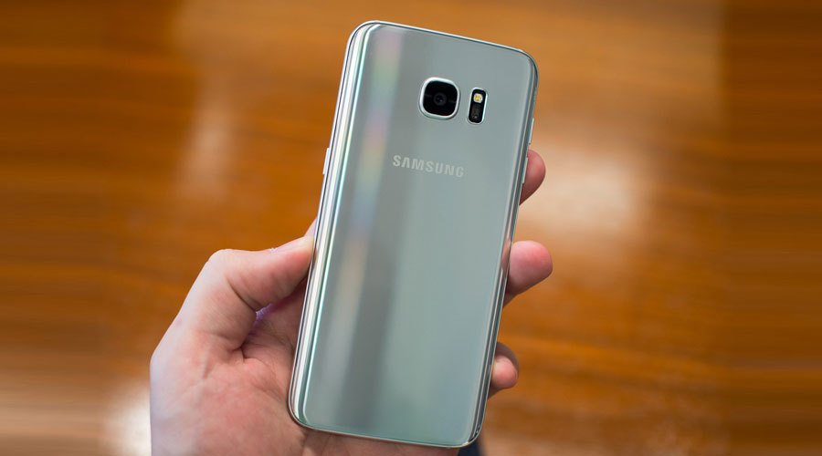 Điện thoại Samsung Galaxy S7 thiết kế đầy sang trọng
