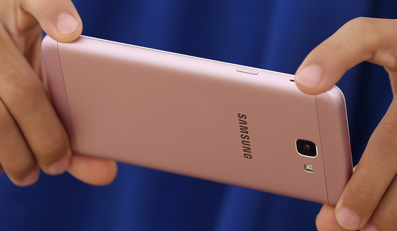 Điện thoại Samsung Galaxy J5 Prime (hồng vàng) bắt mắt