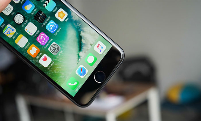  iPhone 7 32GB Black màn hình sống động