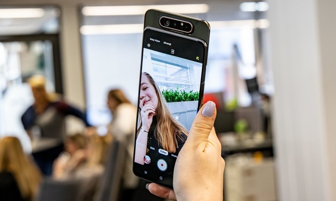 Samsung Galaxy A80 camera ấn tượng