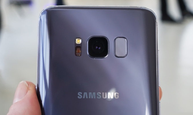Camera mê hoặc người dùng trên chiếc Samsung Galaxy S8 plus màu tím
