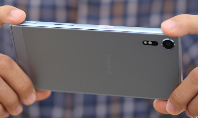 Điện thoại Sony Xperia XZs màu xanh cấu hình mạnh mẽ