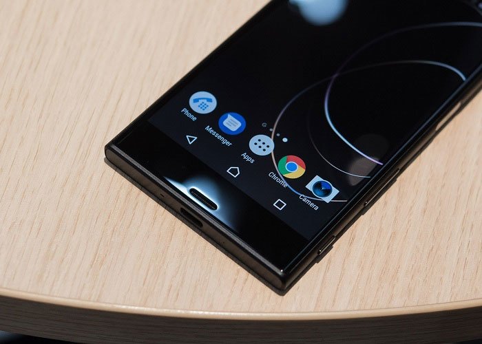 Sony Xperia XZS màu đen có thiết kế độc nhất