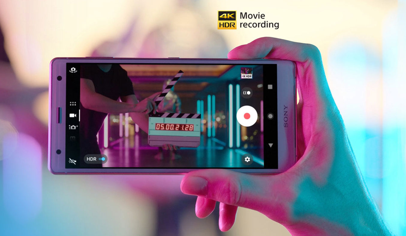 Điện thoại Sony Xperia XZ2 màu bạc giá tốt