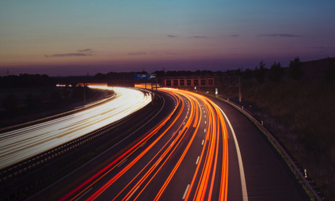 Điện thoại Sony Xperia XZ2 màu bạc đa nhiệm